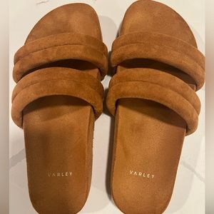 Varley Giles quilted slide